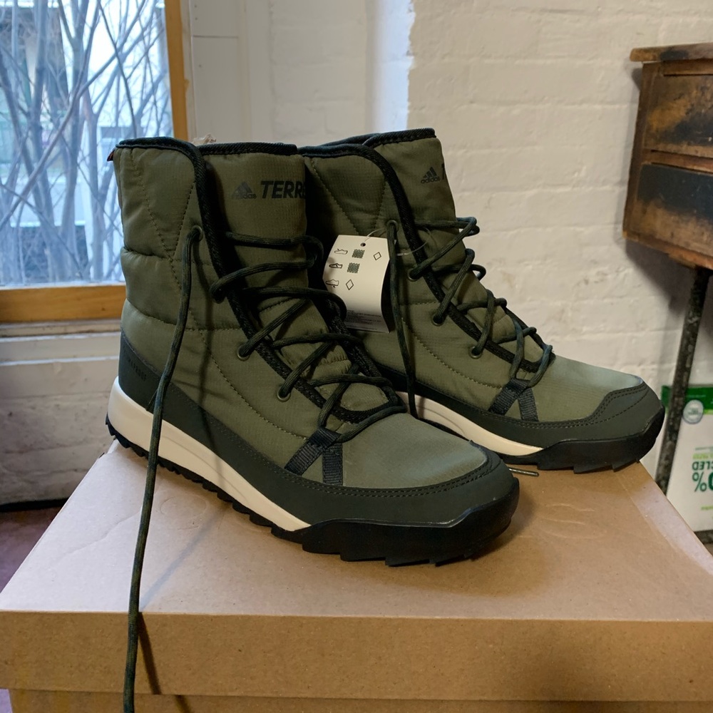 NWT ADIDAS TERREX PADDED CLIMAPROOF HIKING SHOES - Picture 7 of 8